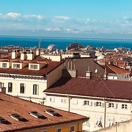 Puzzle Del Mare - Con Scorcio Vista Mare In Zona Tranquilla アパート トリエステ